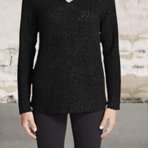 Eddie Bauer Women's Lounge Hooded Sweater in Black/White-Size Small